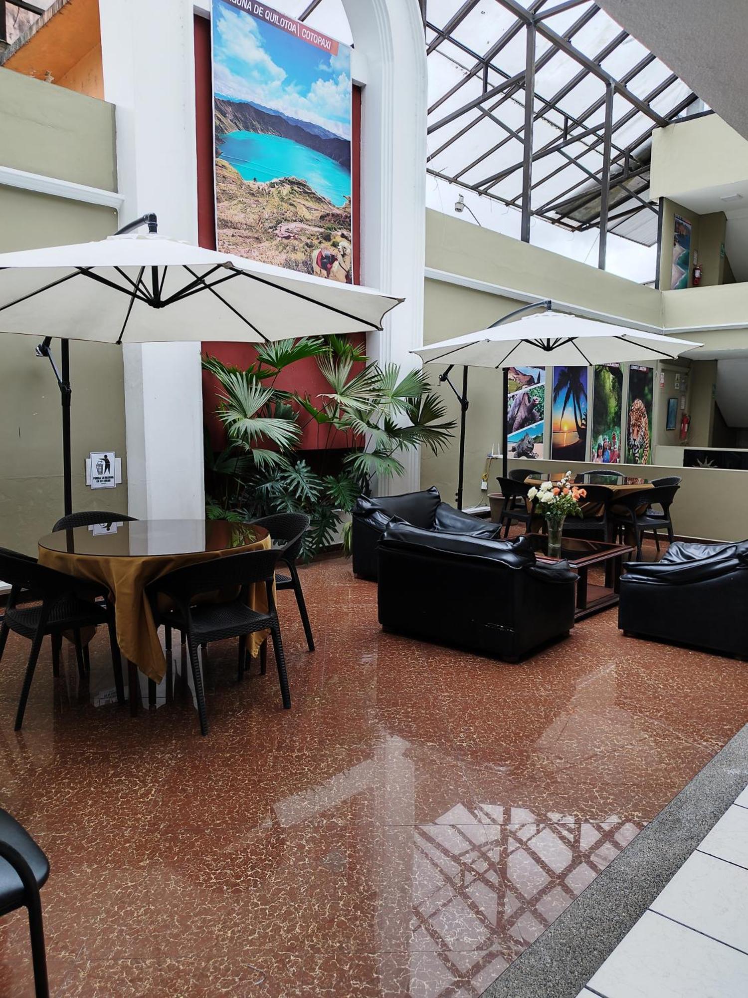 Hotel Puerta Del Sol Санто Доминго де лос Колорадос Екстериор снимка