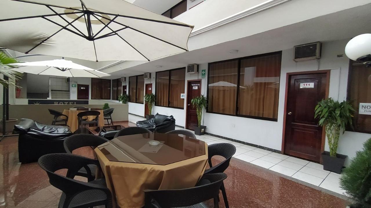 Hotel Puerta Del Sol Санто Доминго де лос Колорадос Екстериор снимка